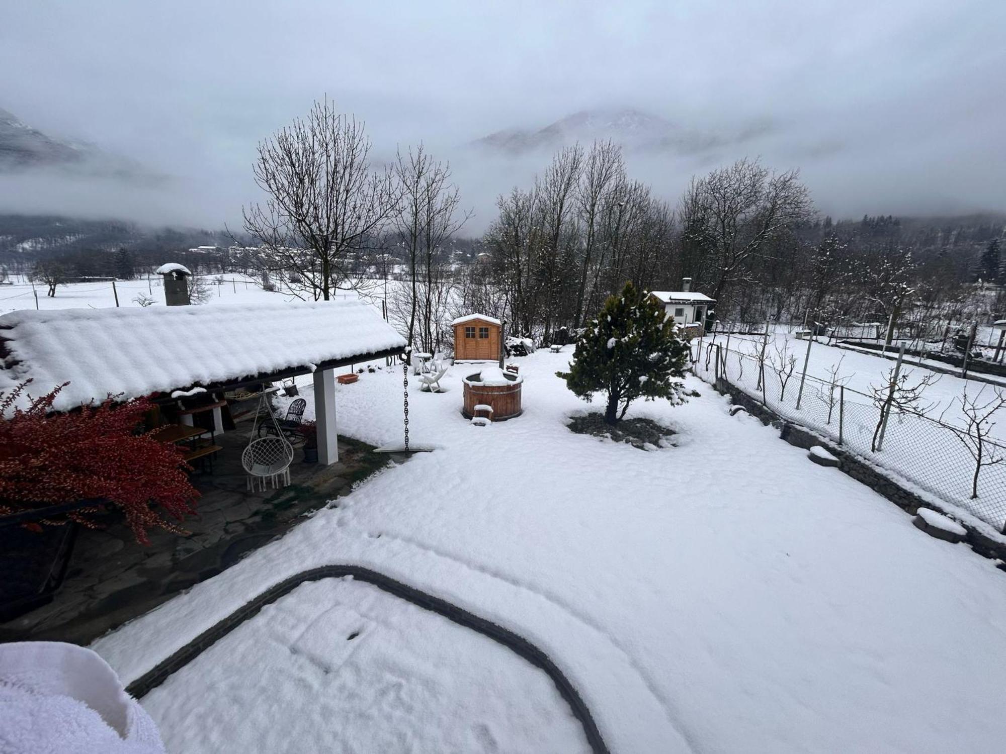 Giraluna Demonte Buitenkant foto